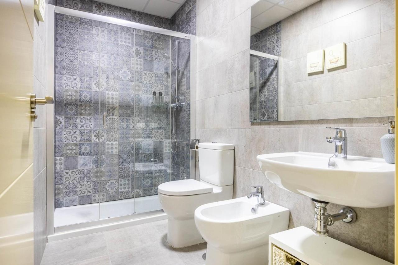 Apartamento Hercules - Vacacional Sevilla Sevilha Exterior foto