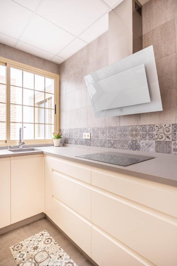 Apartamento Hercules - Vacacional Sevilla Sevilha Exterior foto